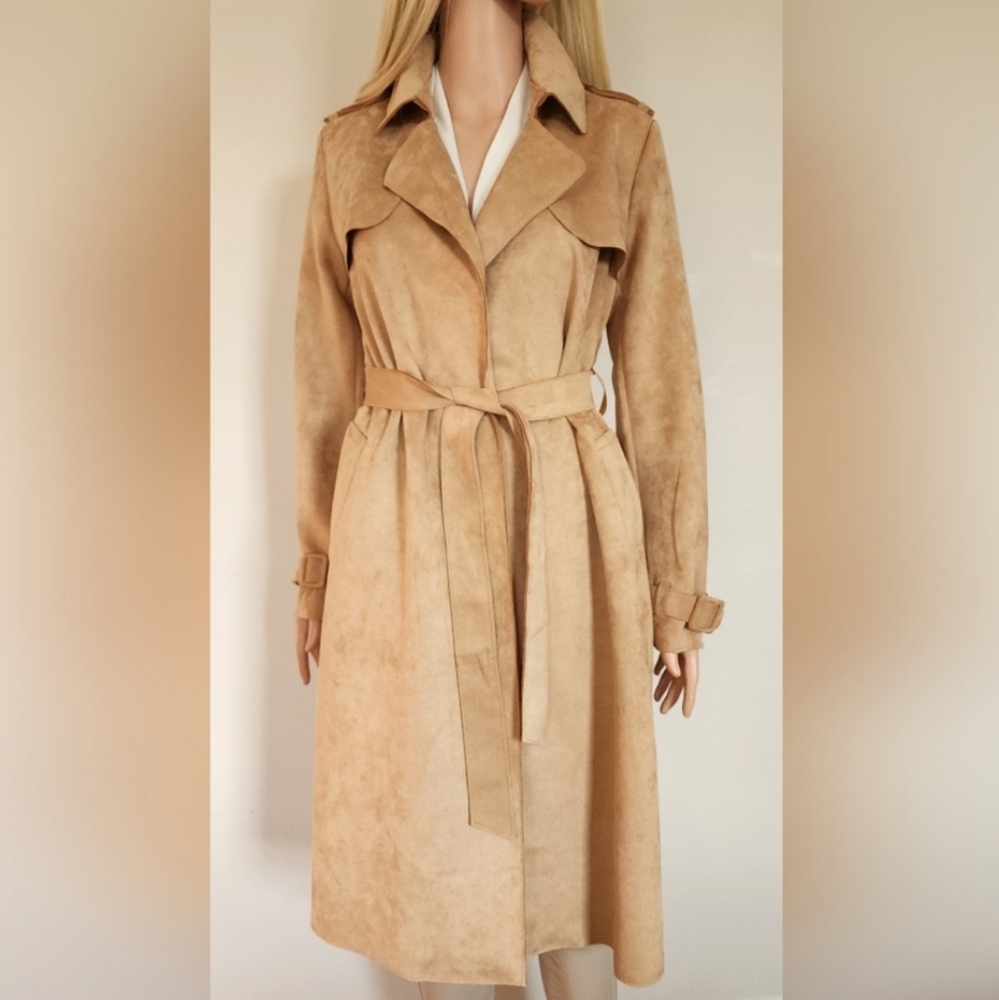 Forever 21 faux suede tan Trenchcoat with belt size Large